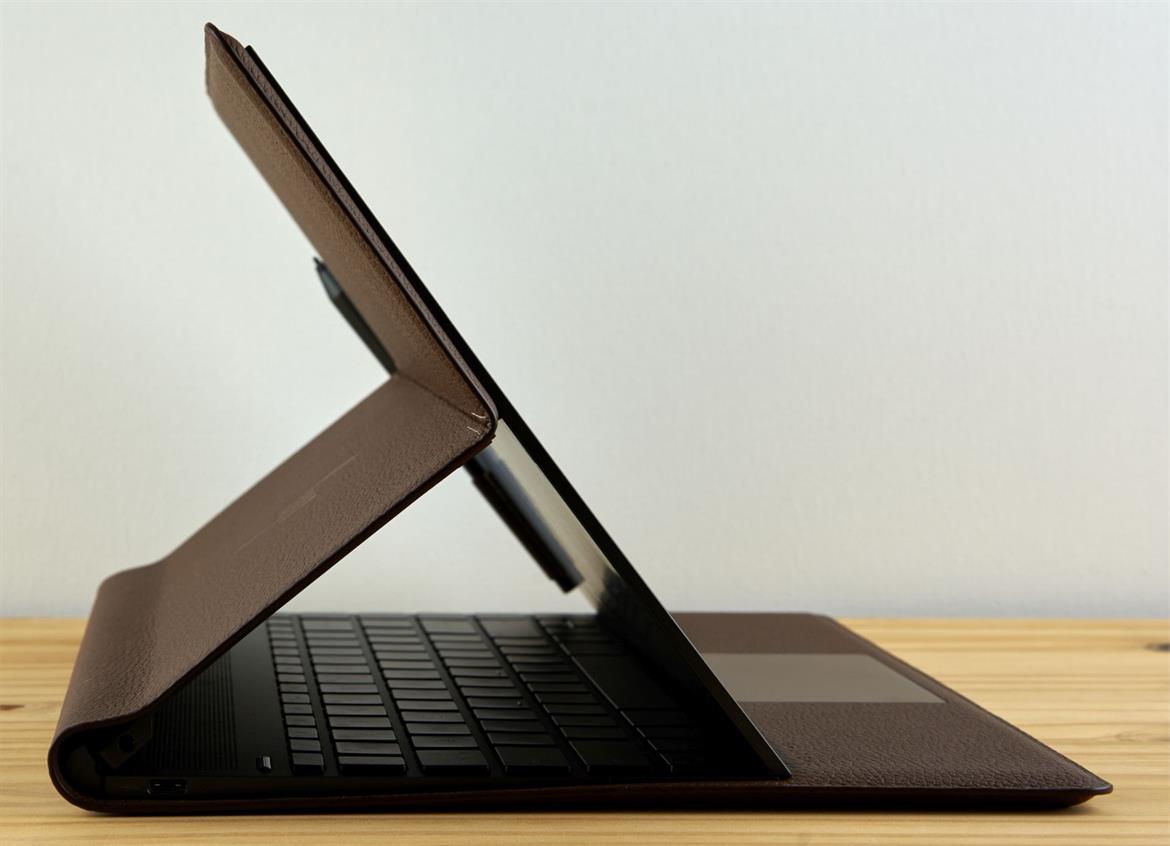 HP Spectre Folio Review: A Luxurious Leather-Clad Beauty 