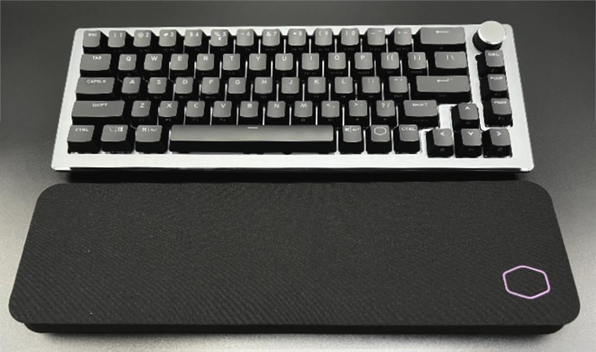 Cooler Master CK721 Review: An Innovative Wireless Keyboard
