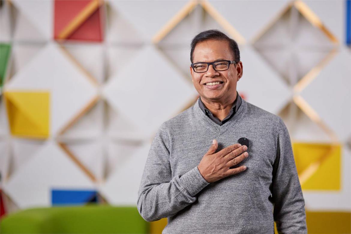 Google Built A Star Trek-Style Communicator Badge Prototype But Quickly Abandoned It