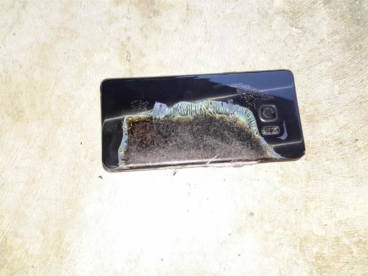 FAA Weighs Potential Galaxy Note7 Ban As Reports Of Exploding Phones Continue