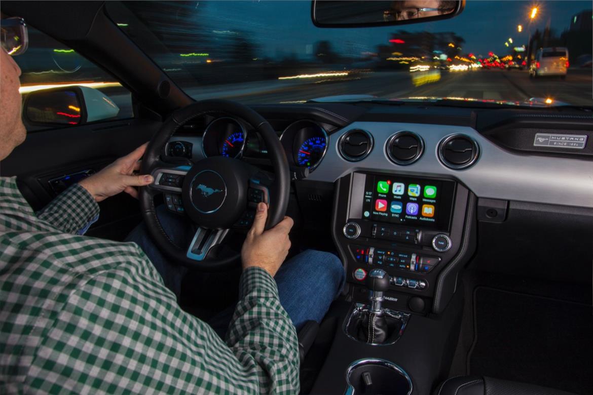 Ford Brings Android Auto And Apple CarPlay To All 2016 Vehicles Via DIY Update
