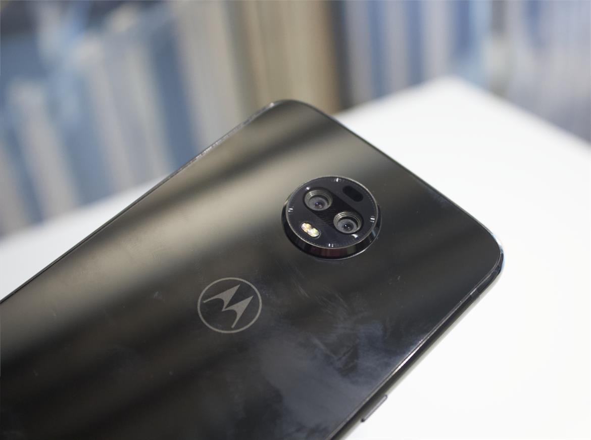 Motorola Moto Z3 Breaks Out From The Android Pack With Bleeding-Edge 5G Moto Mod