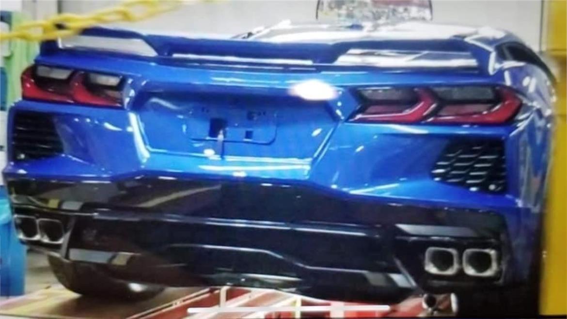 2020 Chevy C8 Corvette Mid-Engine Supercar Slayer Reveals Its Ample Booty