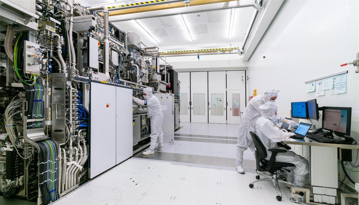 Japan Commits Massive $2.4B Investment For Next-Gen 2nm Chip Research Hub With The US